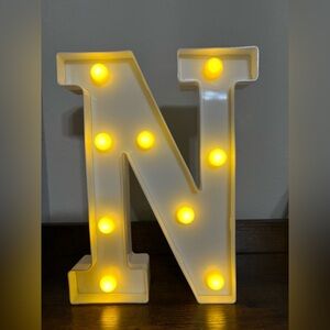 Marquee Letter N Lighted Sign Alphabet White Light Up 12 LED ~ 8.5"x7"